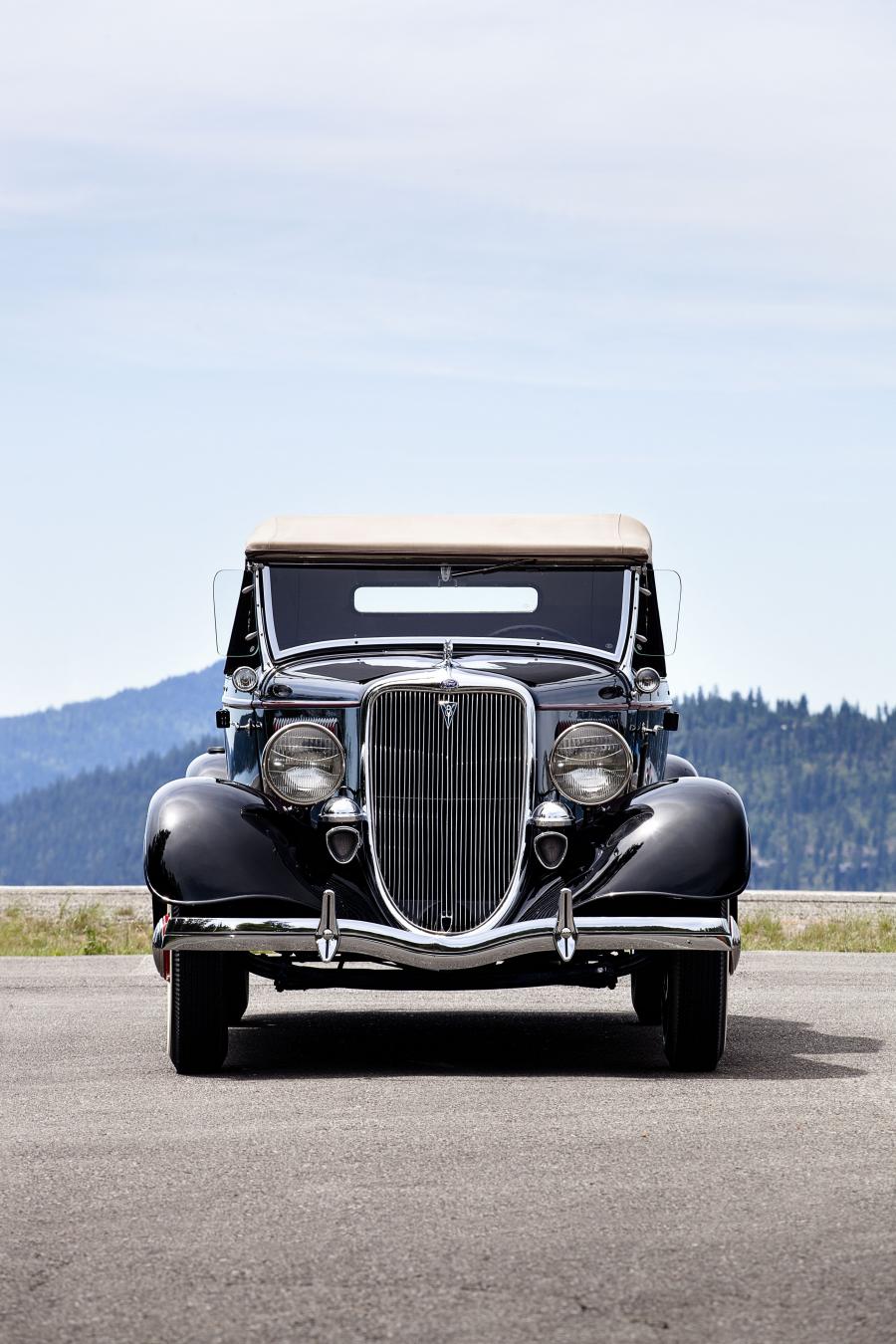  Ford DeLuxe Roadster 1934 года  (фото 5 из 43)